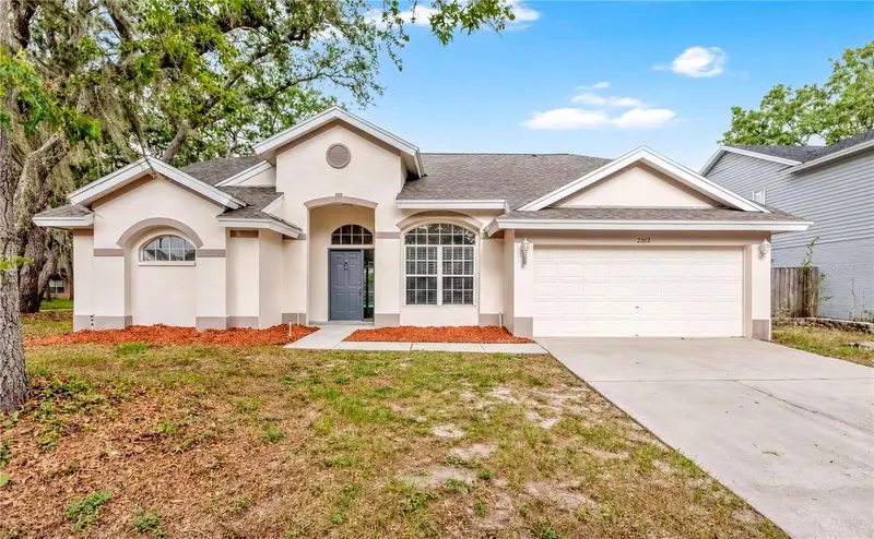 2302 Lyncrest Ct, FL