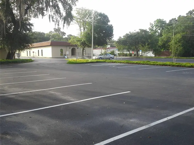 1302 N Main St, FL