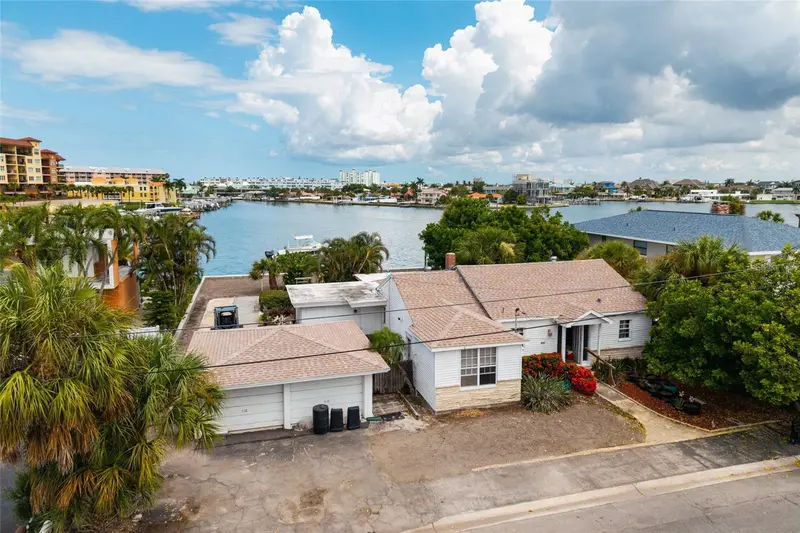 216 Punta Vista Dr, FL