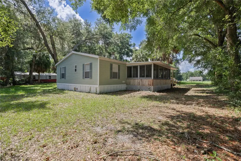 2786 Ne 33rd Pl, FL