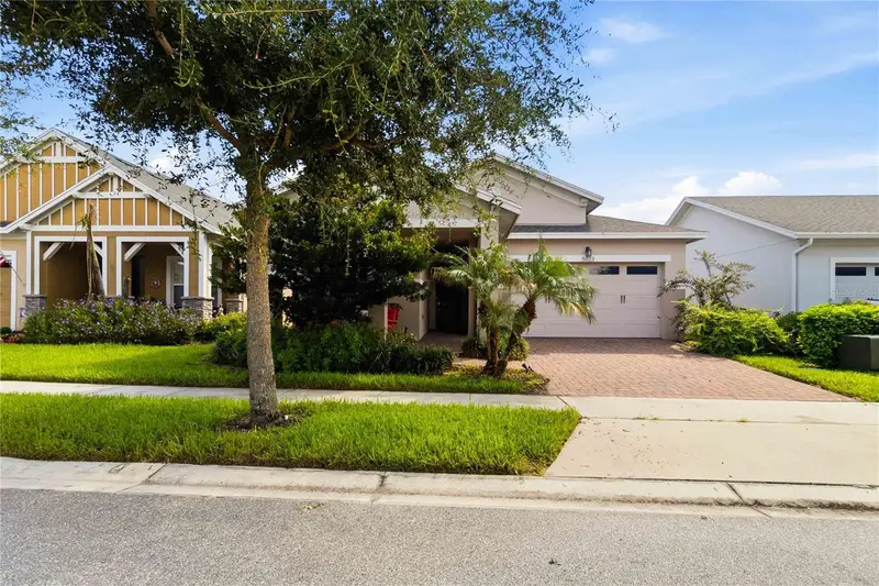5023 Sunfalls Ave, FL
