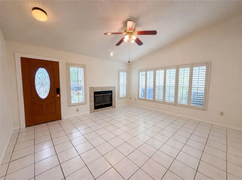 11648 Hidden Hollow Cir, FL