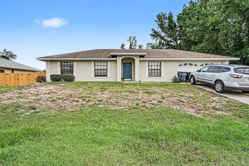 2435 Parkland Dr, FL
