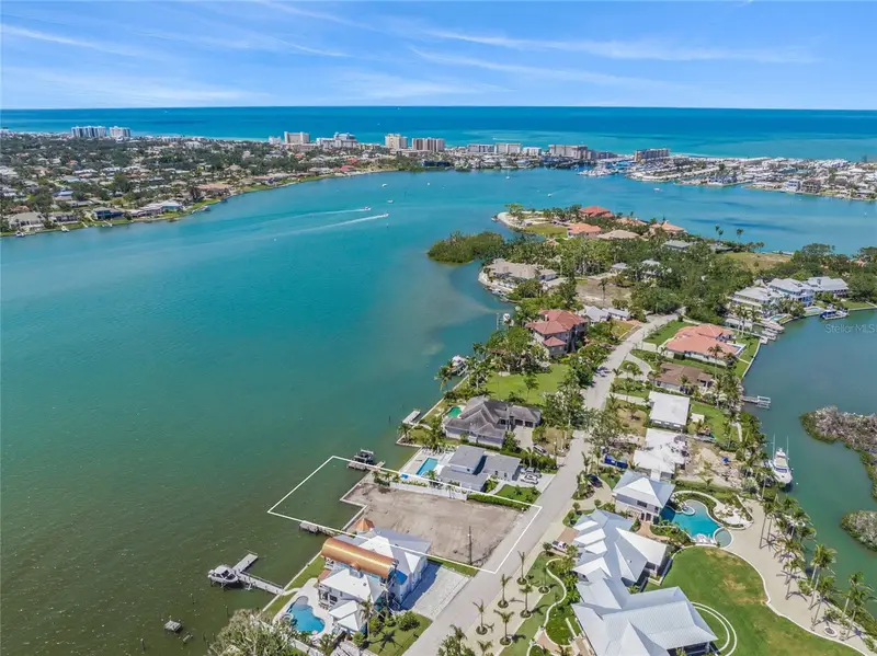 325 Sunrise Dr, FL