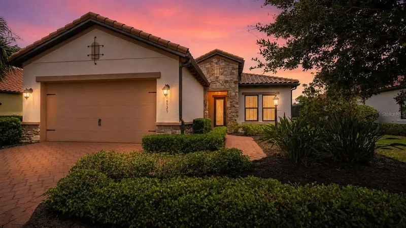 16525 Hillside Cir, FL