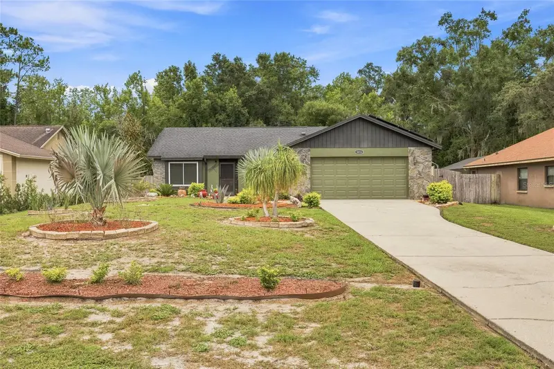 5016 Swallow Dr, FL