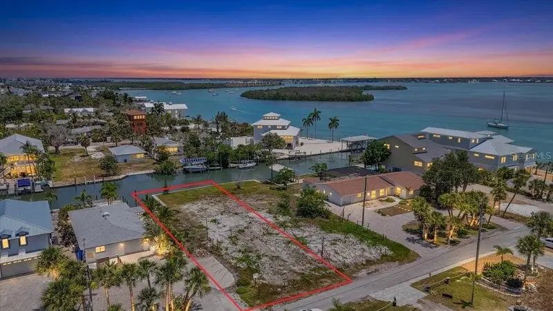 180 Mockingbird Ln, FL
