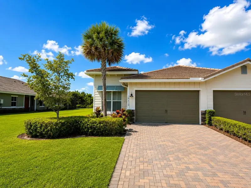 19610 Weathervane Way, FL