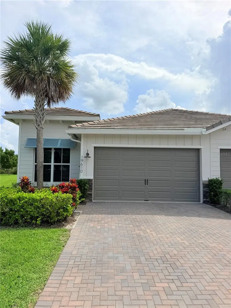 19610 Weathervane Way, FL
