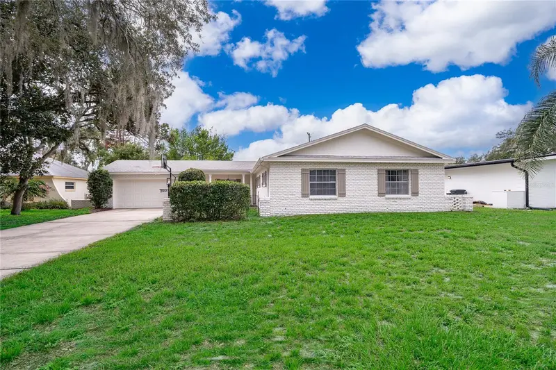 English Estates listing