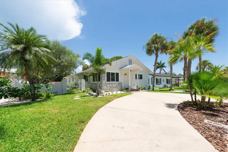 150 42nd Ave, FL