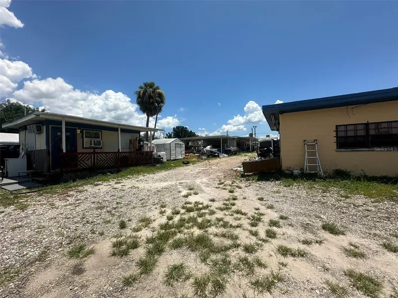 1701 W Memorial Blvd, FL