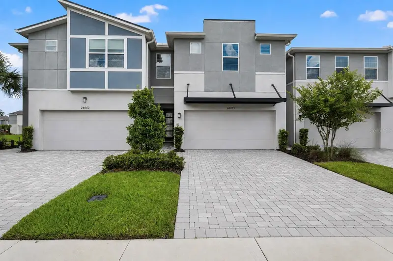 26069 Woven Wicker Bnd, FL