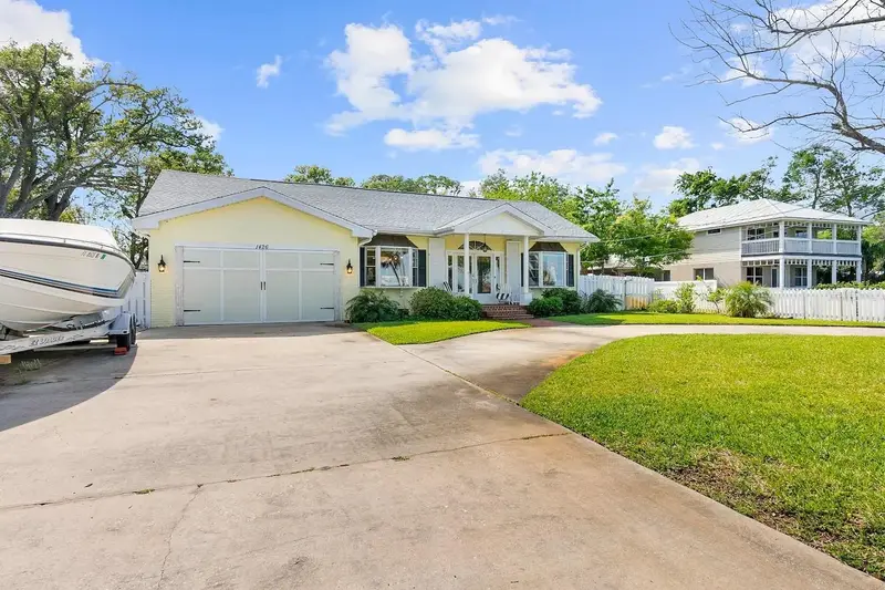 1426 Riverside Dr, FL