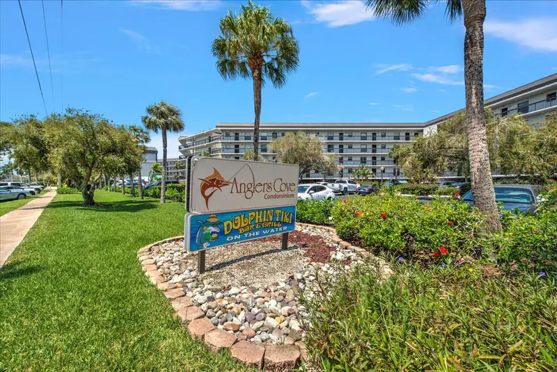 1027 Anglers Cv #B502, FL