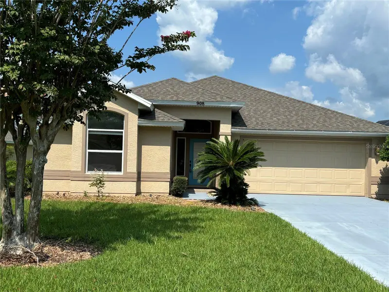 908 Woodstream Ln, FL