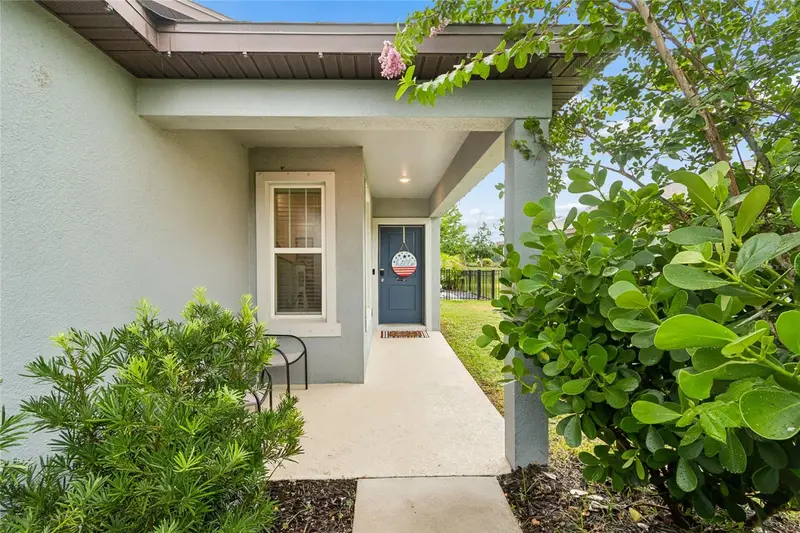 9047 Royal River Cir, FL
