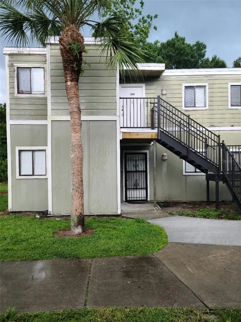 303 Scottsdale Sq #303, FL