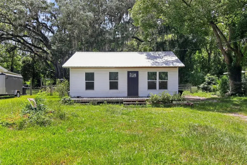 306 Se 2nd St, FL