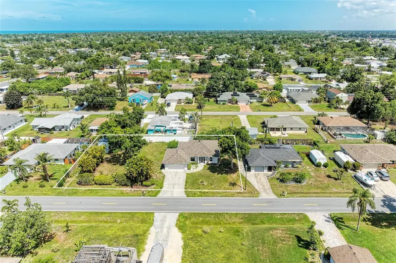 262 Palmetto Dr, FL