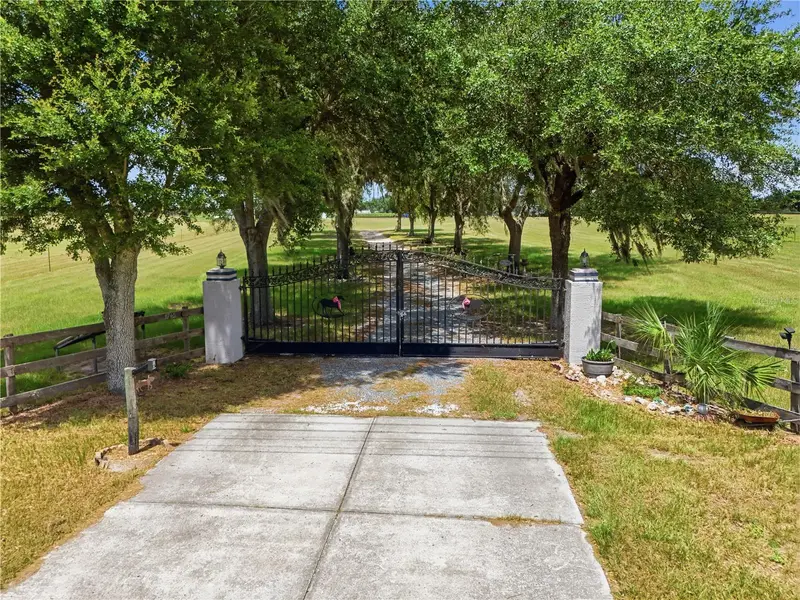 11748 Ne Jacksonville Rd, FL