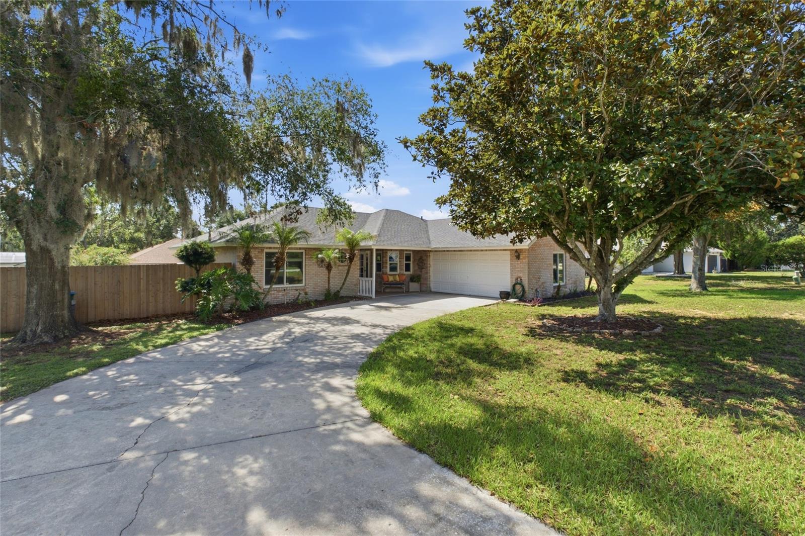 17522 Hillside Dr, FL