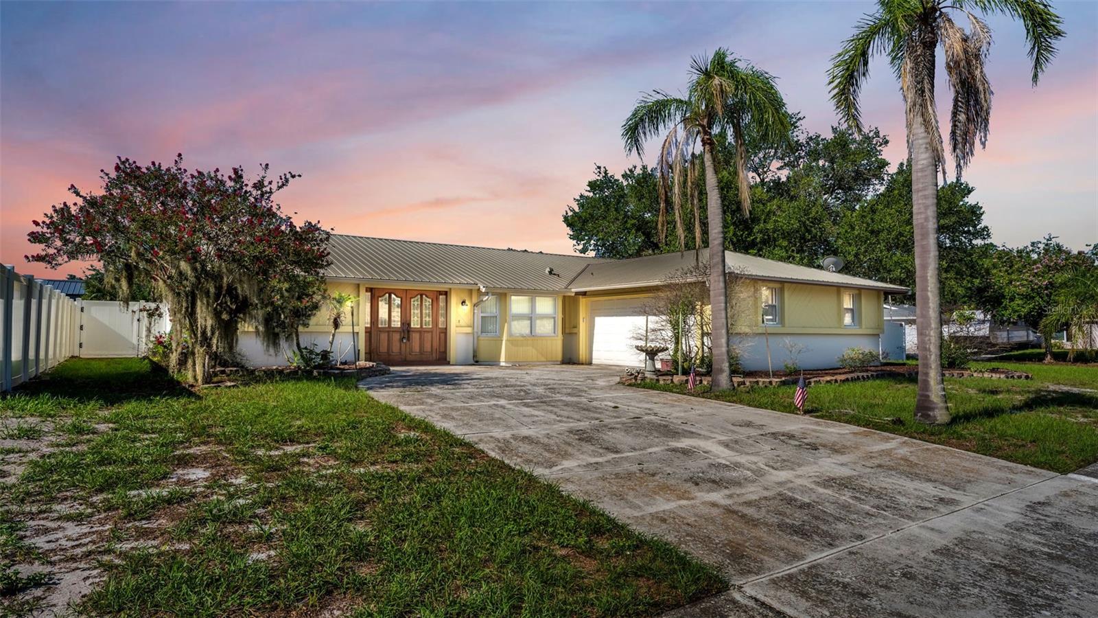 601 Fieldstone Dr, FL