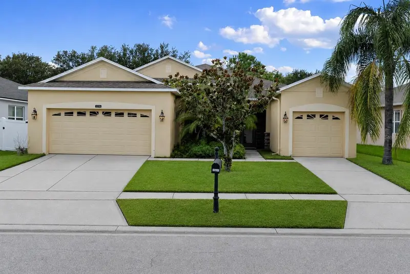 2336 Crosston Cir, FL