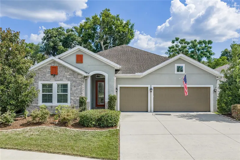 1017 Tracey Ann Loop, FL