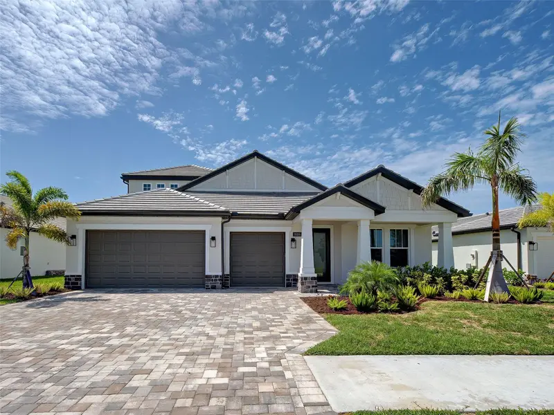 1684 Lugano Cir, FL