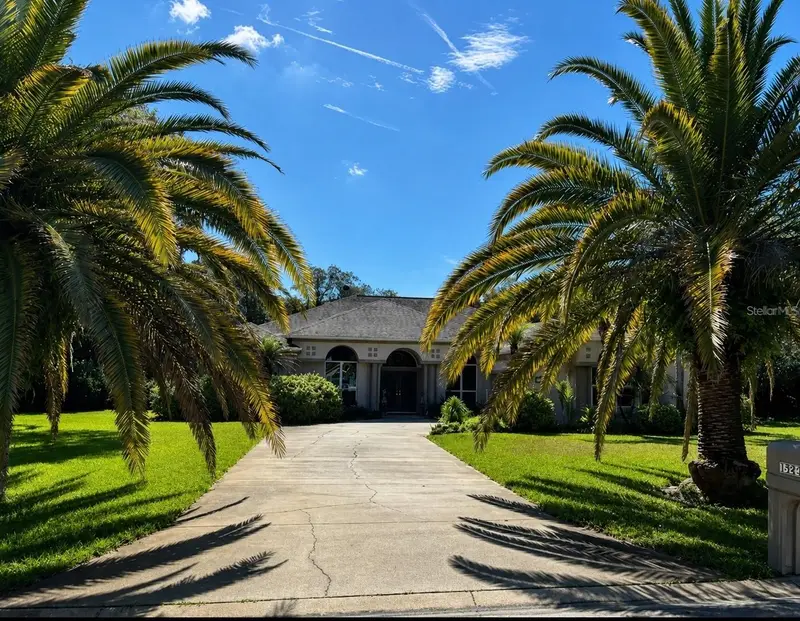 1521 Shadow Pines Dr, FL