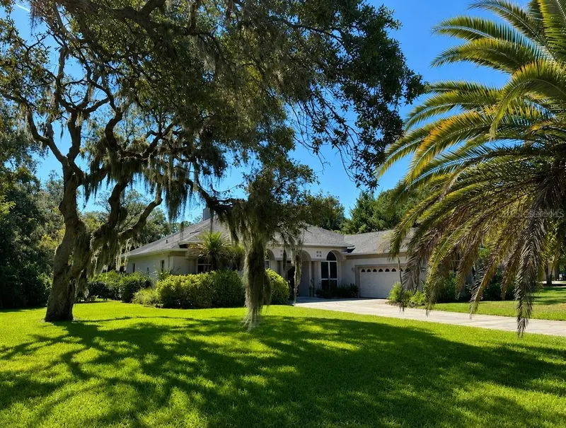 1521 Shadow Pines Dr, FL