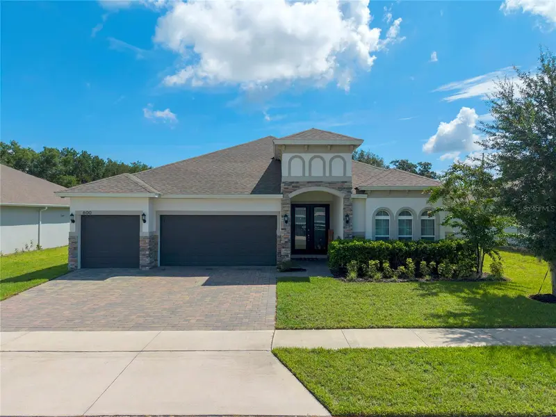 Howey in the Hills listing