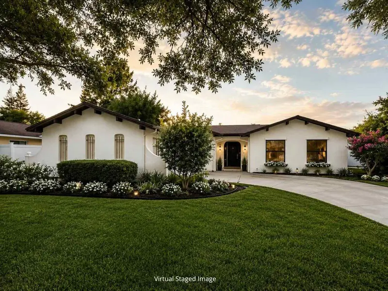 724 Monmouth Way, FL