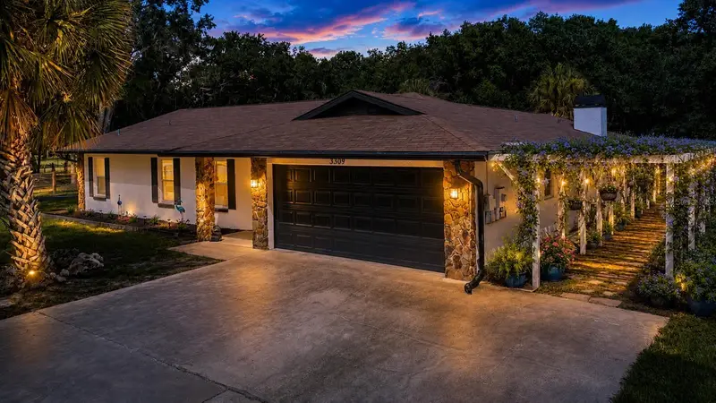 3309 Yellowknife Cir, FL