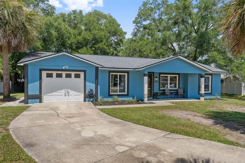 513 Dorothy Cir, FL