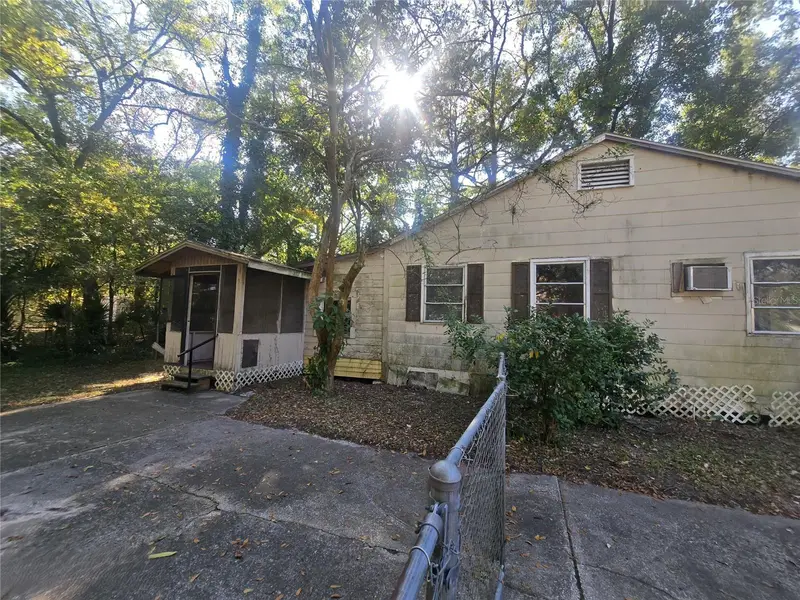 1331 Dena St, FL