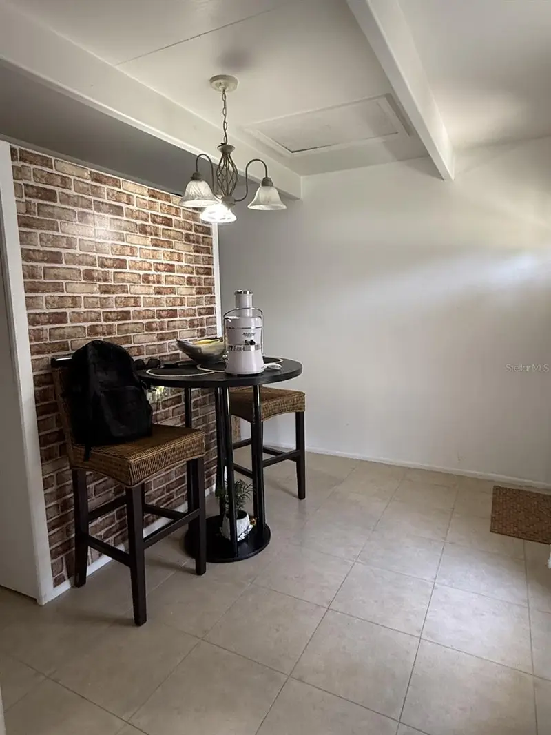 4719 Club Cir, FL