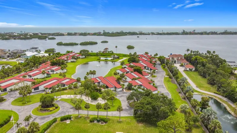780 Sarabay Rd #16, FL