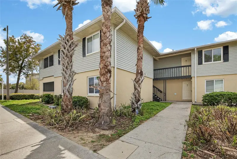 202 Red Maple Pl #202, FL