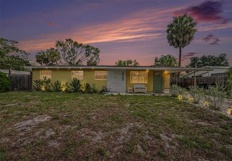4733 W Wisconsin Ave, FL