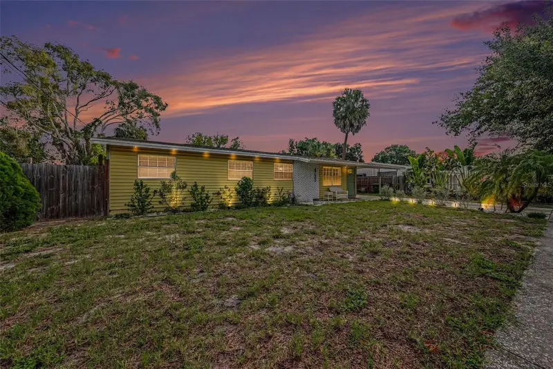 4733 W Wisconsin Ave, FL