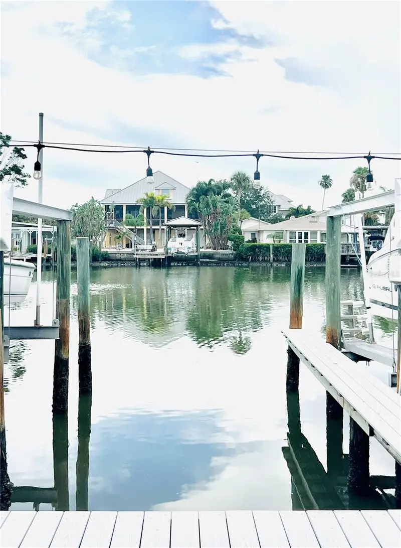 300 Venetian Dr #2, FL