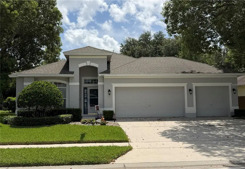 923 Bridgeway Blvd, FL