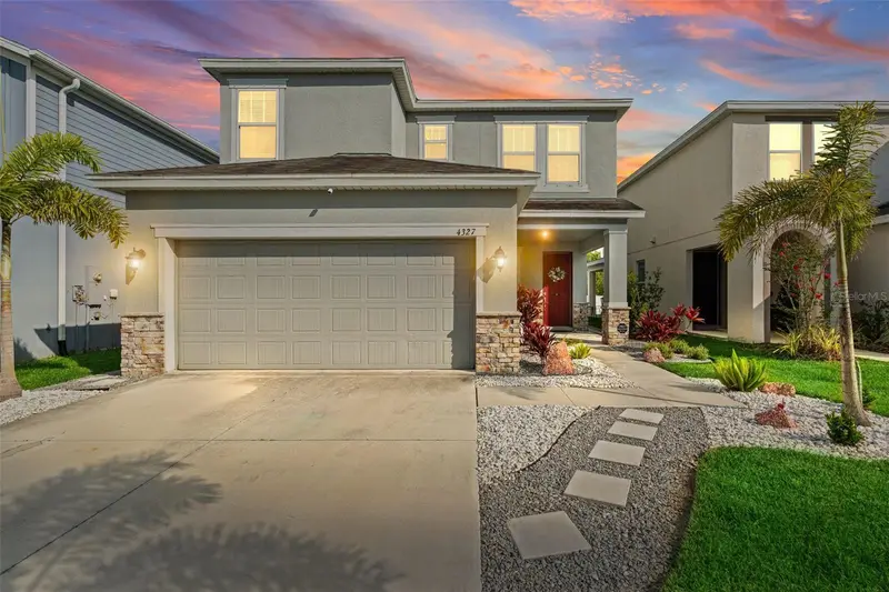 4327 Reisswood Loop, FL