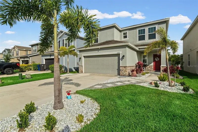 4327 Reisswood Loop, FL