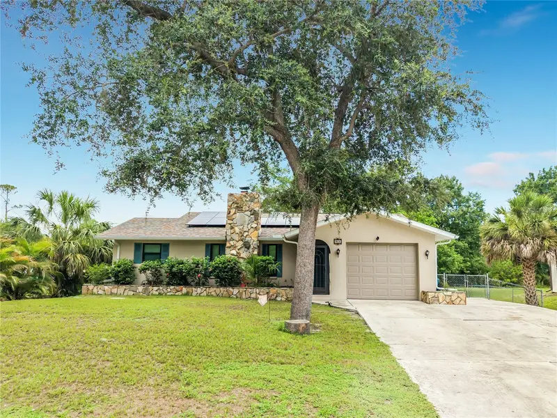 924 Phyllis Ter, FL