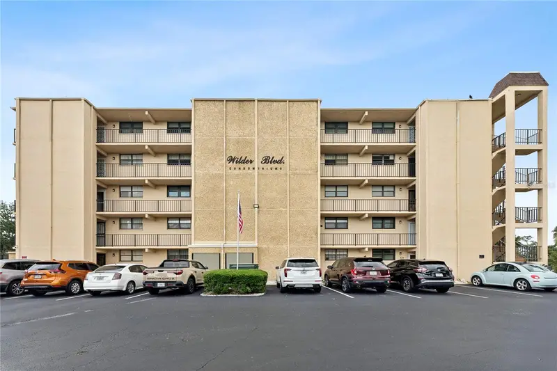 325 Wilder Blvd #A404, FL