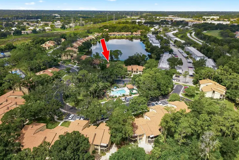10 Woodlake Pl, FL