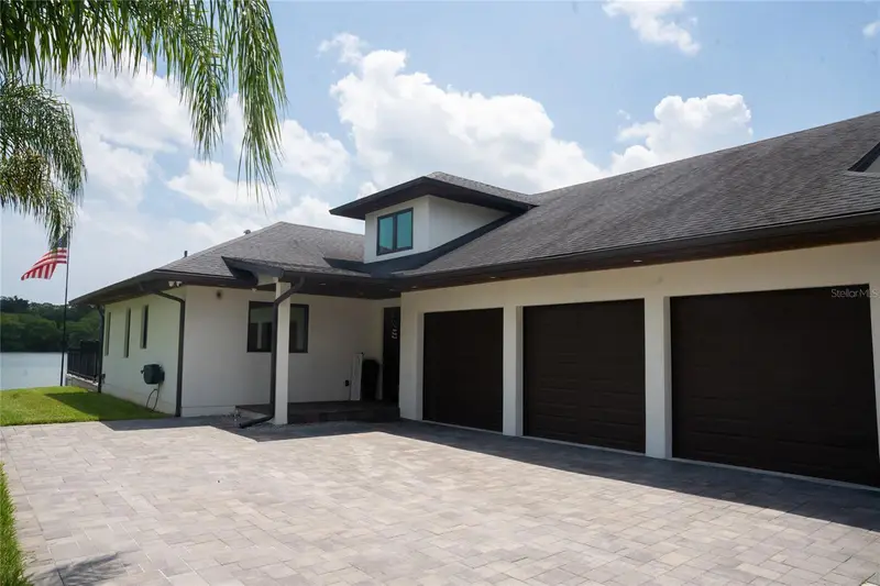 995 Stacy Ln, FL